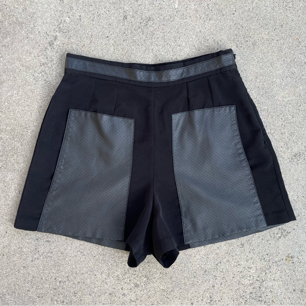 BCBG High Rise Black Shorts Pockets 0 XS